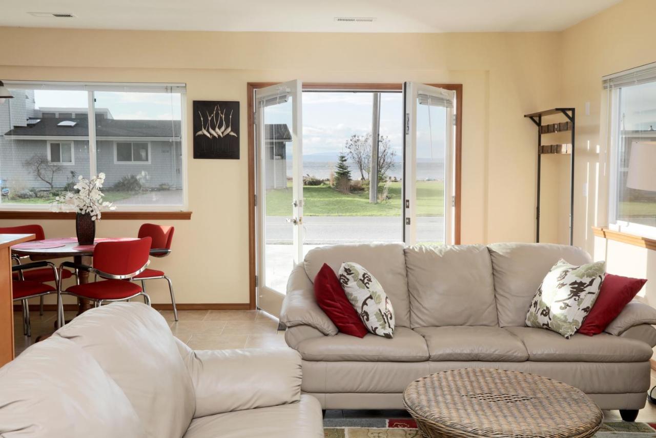 Maxwelton Beach Sunsets! Kayaks & Paddleboards! 1 Min Walk To The Water! Clinton Exterior photo