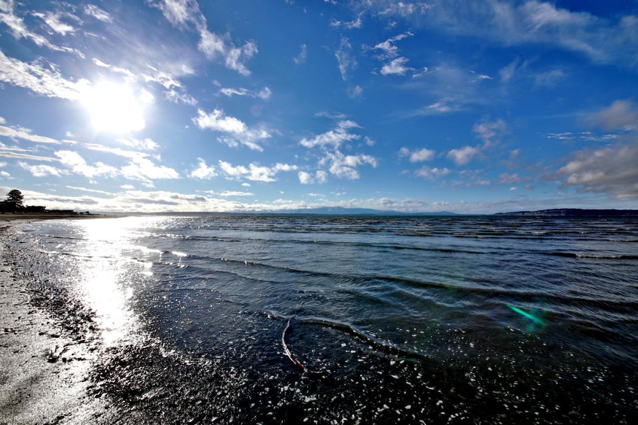 Maxwelton Beach Sunsets! Kayaks & Paddleboards! 1 Min Walk To The Water! Clinton Exterior photo